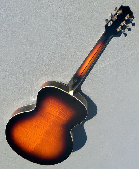 New Loar LH-700-VS